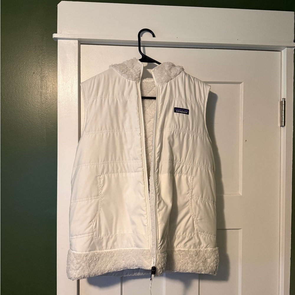 Patagonia Women's Cream Hooded Vest